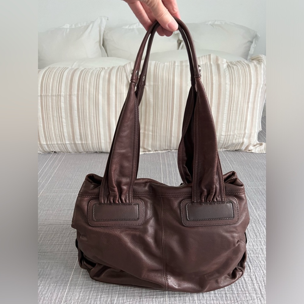 B Makowsky Brown Leather Handbag-EUC - Picture 4 of 13
